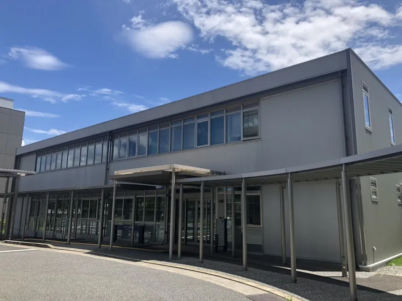 センター6号館